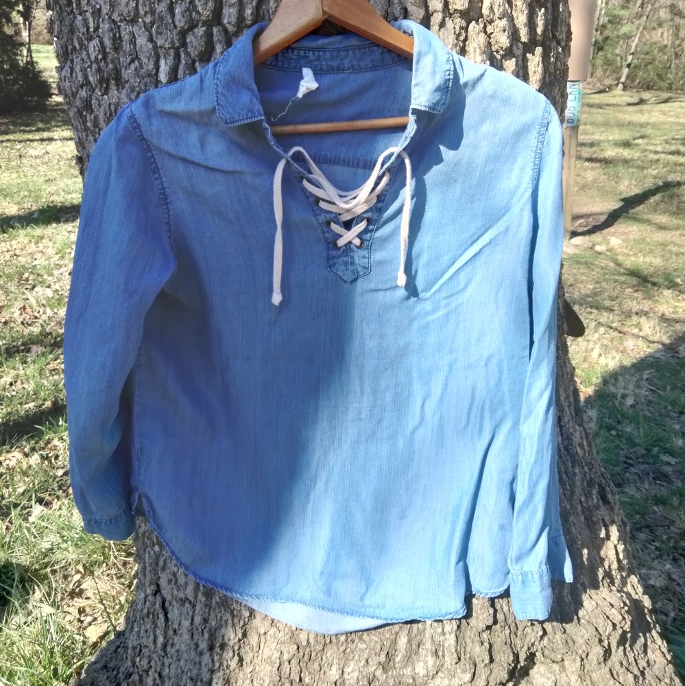 ⬇️ Price Drop!⬇️ Beach lunch lounge blouse in size M
